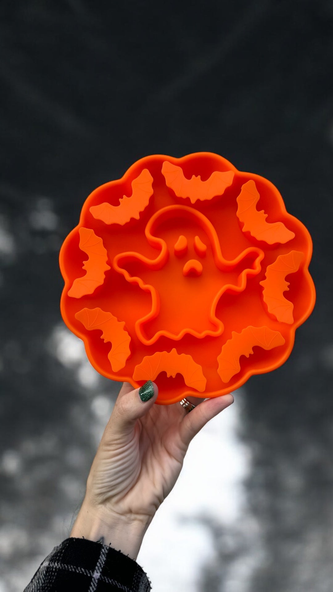 Spooky slow feeder enrichment bowl