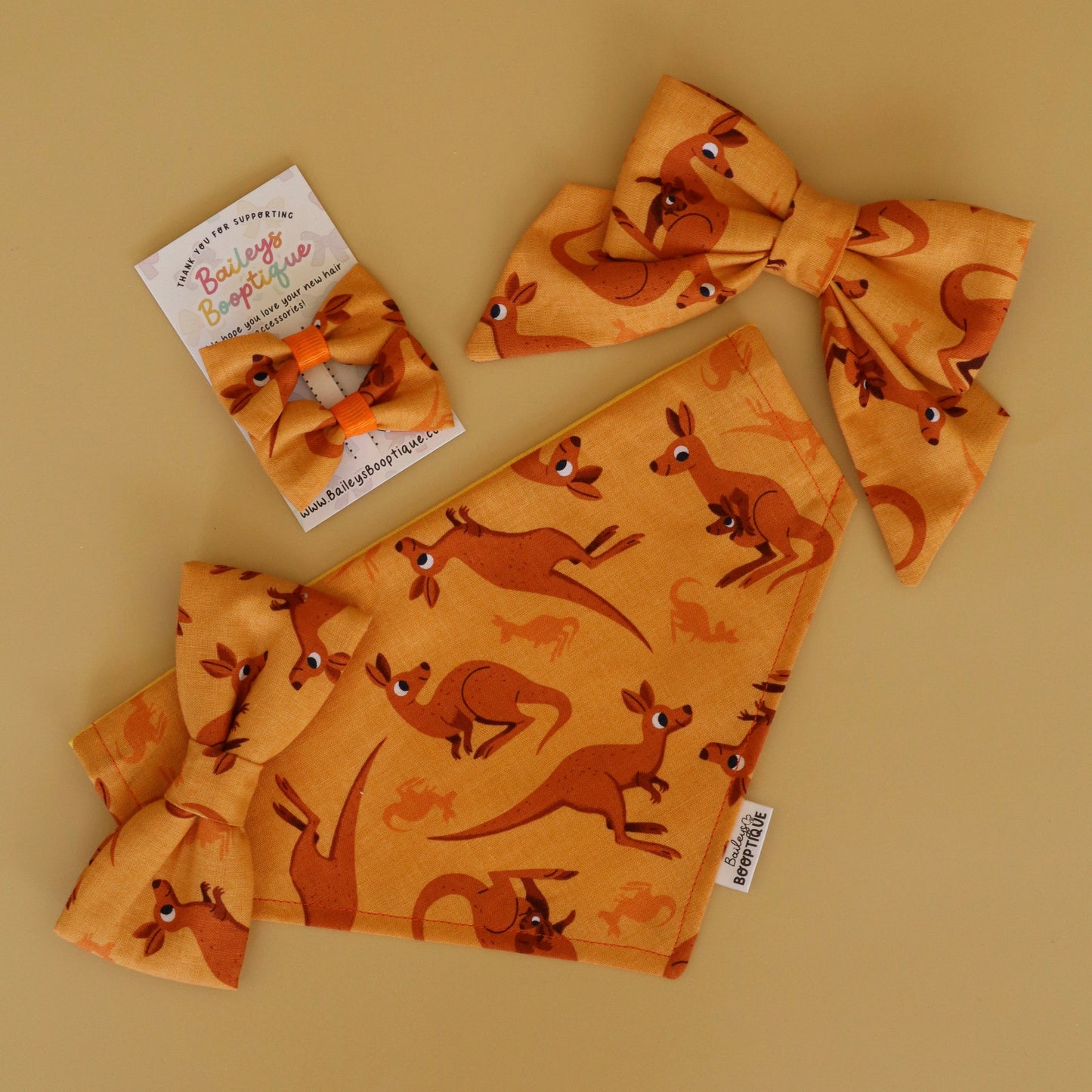 Roo Crew Collar Bows