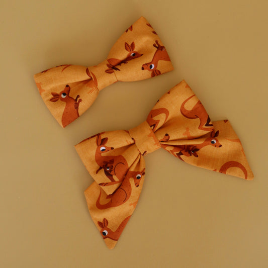 Roo Crew Collar Bows