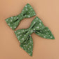 Emerald Scatter Collar Bows